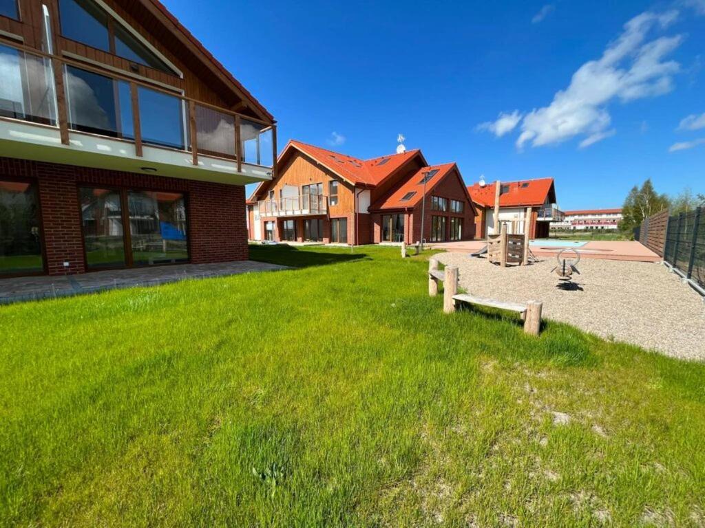 Lebskie Zacisze - Apartamenty Lebska Ostoja- Piaskowa Zarnowska Esterno foto